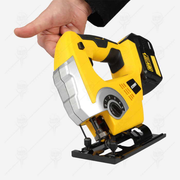 АКУМУЛАТОРНО ЗЕГЕ RTR MAX 4Ah RTX1842A АКУМУЛАТОРНО ЗЕГЕ RTR MAX 4Ah RTX1842A