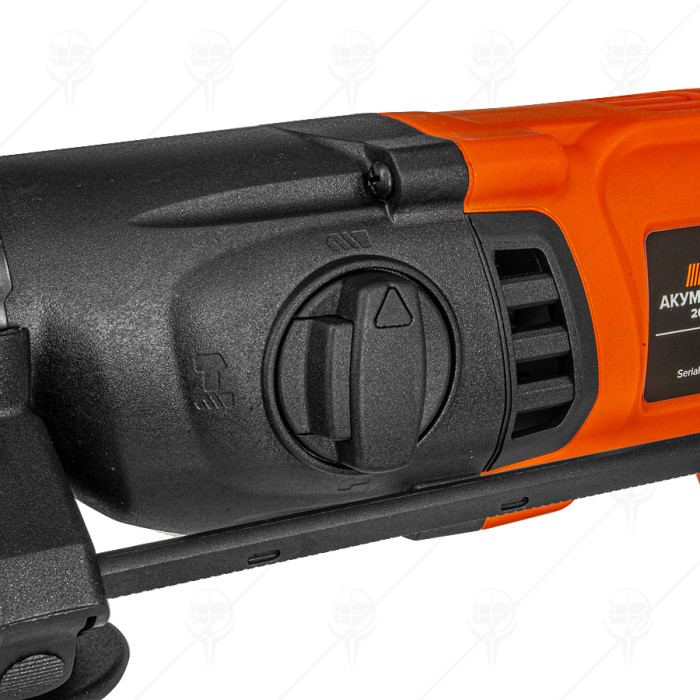 ПРОФЕСИОНАЛНА МАШИНА ЗА УДАРНО ПРОБИВАНЕ