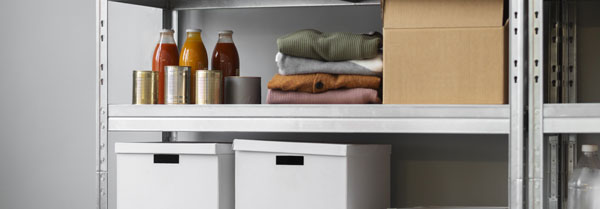 ДОМАКИНСКИ СТЕЛАЖИ