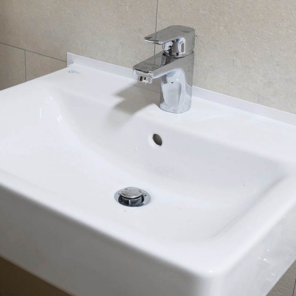 MIXERS AND SHOWERS