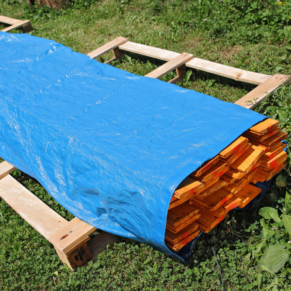 BUILDING ROOFS