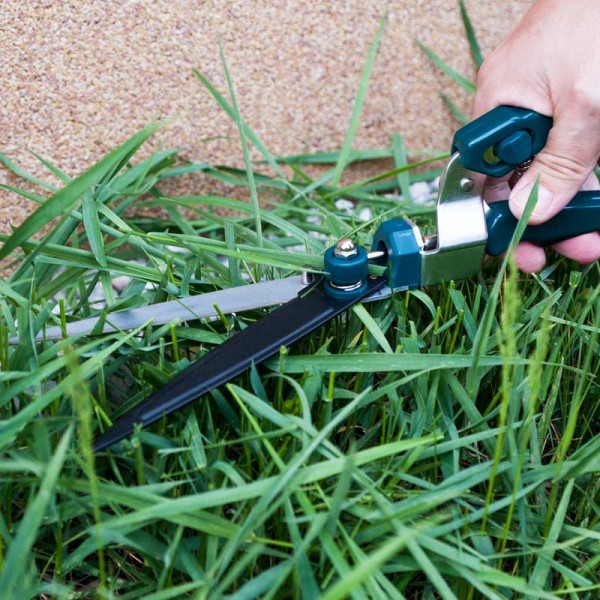 LAWN SHEARS