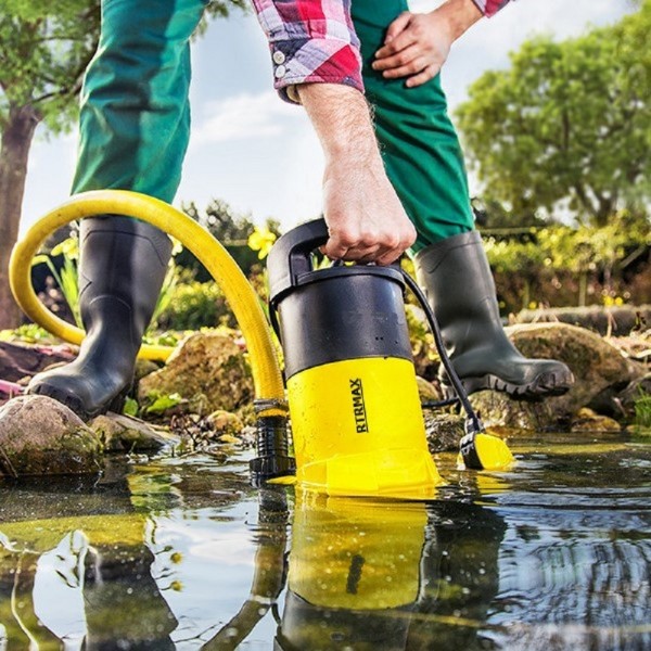 SUBMERSIBLE PUMPS