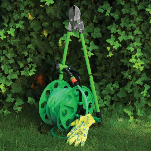 GARDEN HOSE AND REELS