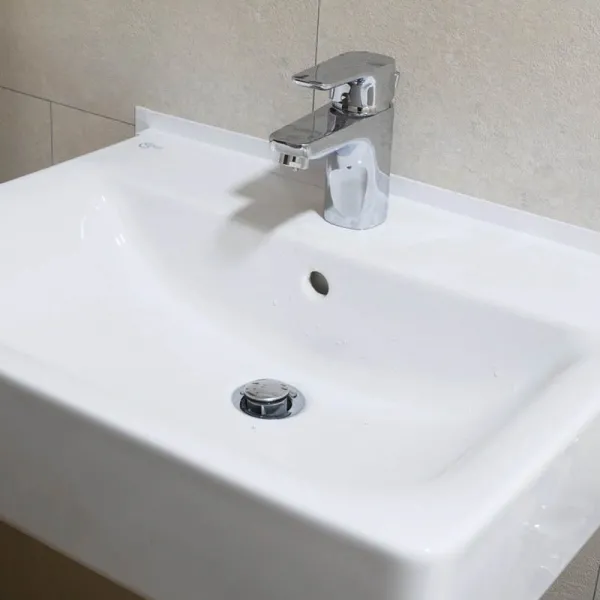 MIXERS AND SHOWERS