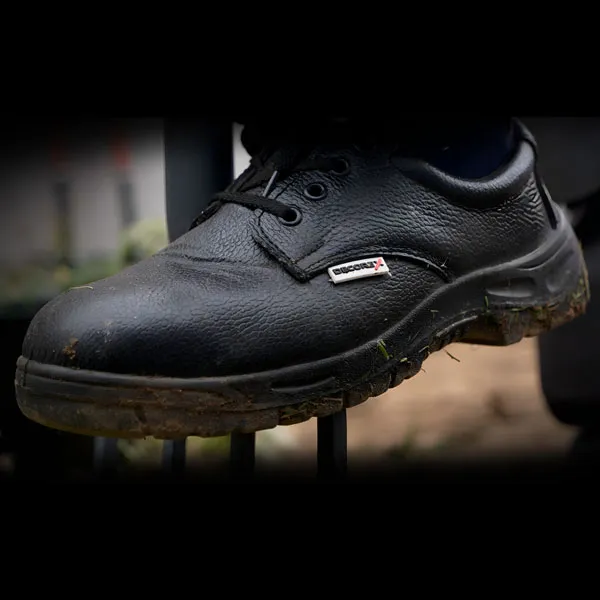 WORKING BOOTS AND SHOES