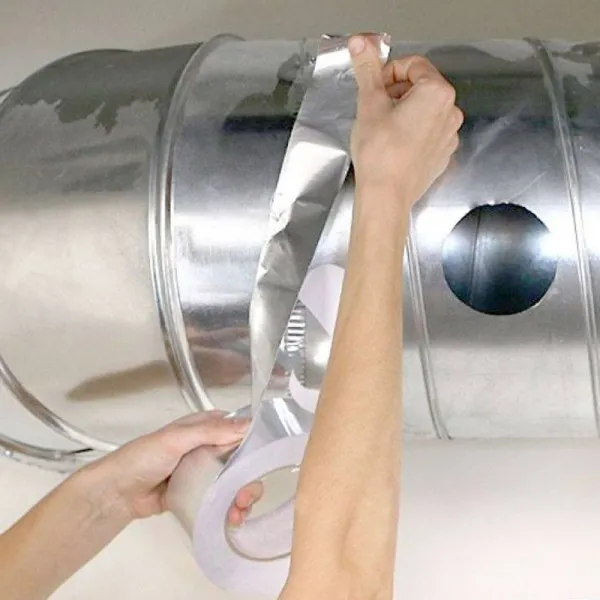 FLEXIBLE AIR DUCTS